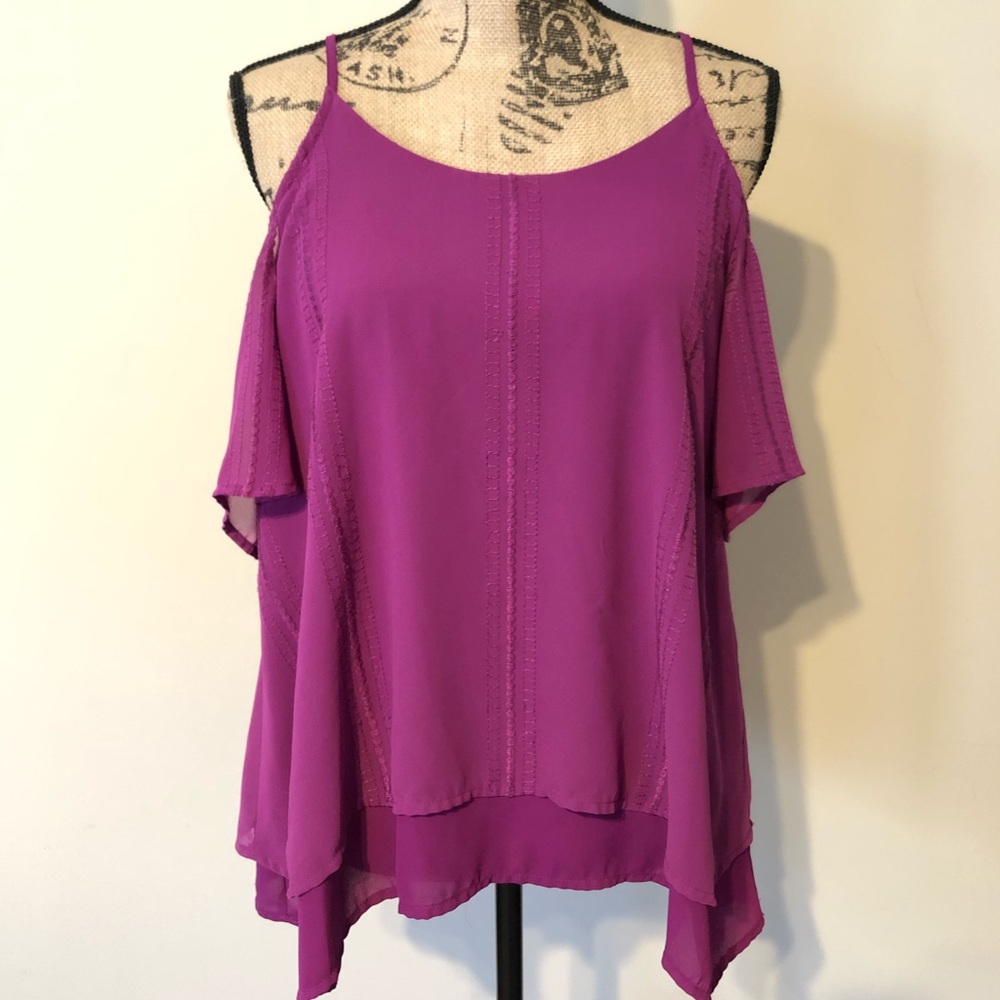 **gorgeous purple/magenta cold shoulder top